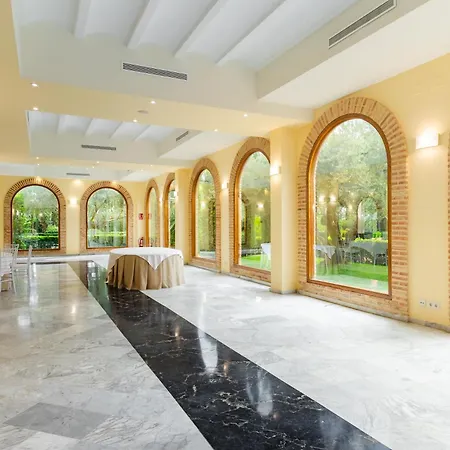 Hotel Ad Hoc Parque Golf 4*