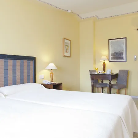 Hotel Ad Hoc Parque