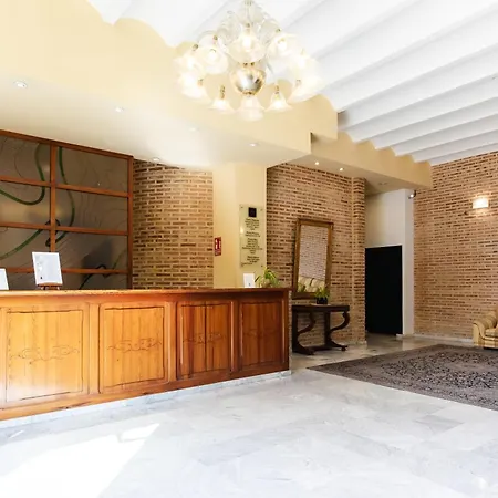 Hotel Ad Hoc Parque