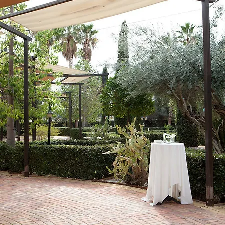 Ad Hoc Parque Golf Hotel