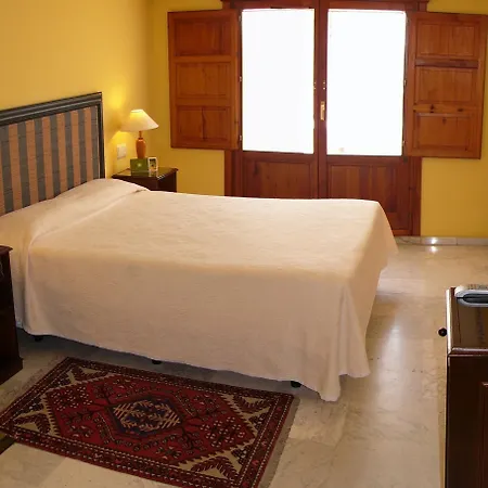 Hotel Ad Hoc Parque 4*