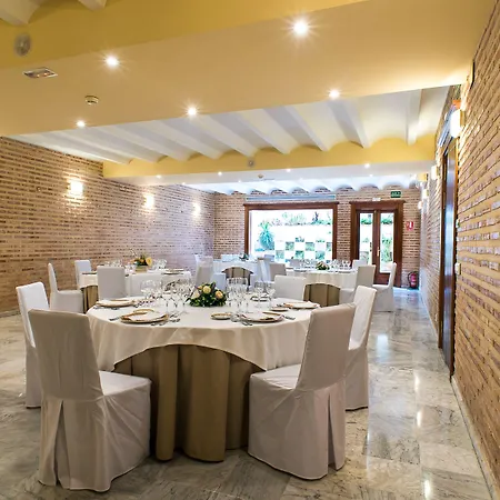 Ad Hoc Parque 4* 贝特拉