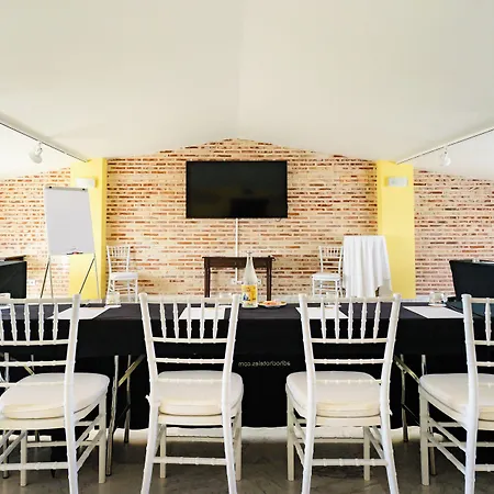 Ad Hoc Parque Hotel 4*