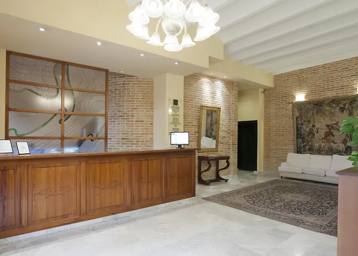 Ad Hoc Parque Hotel 4*