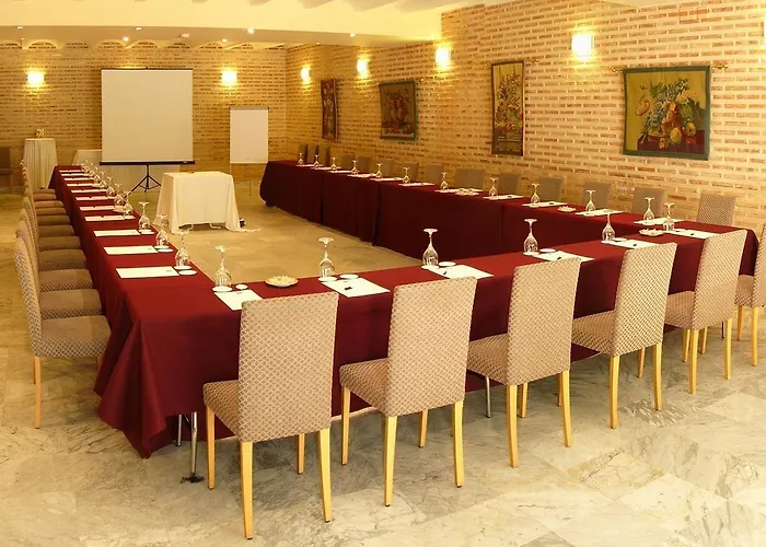 Hotel Ad Hoc Parque 4*