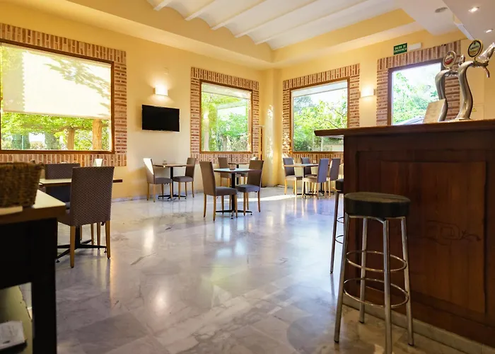 Ad Hoc Parque Hotel 4*